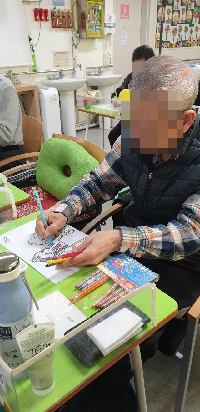 2000769928_Bo5UVACi_9ea9f9ba38c74dfdc622388da73e2dcec4a4945b.jpg 이미지크게보기